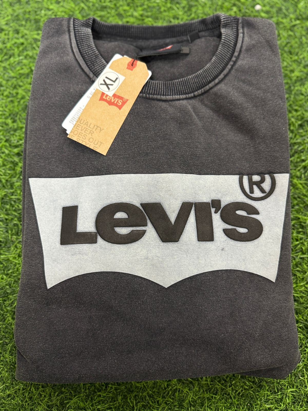 Levis Sweat Shirt