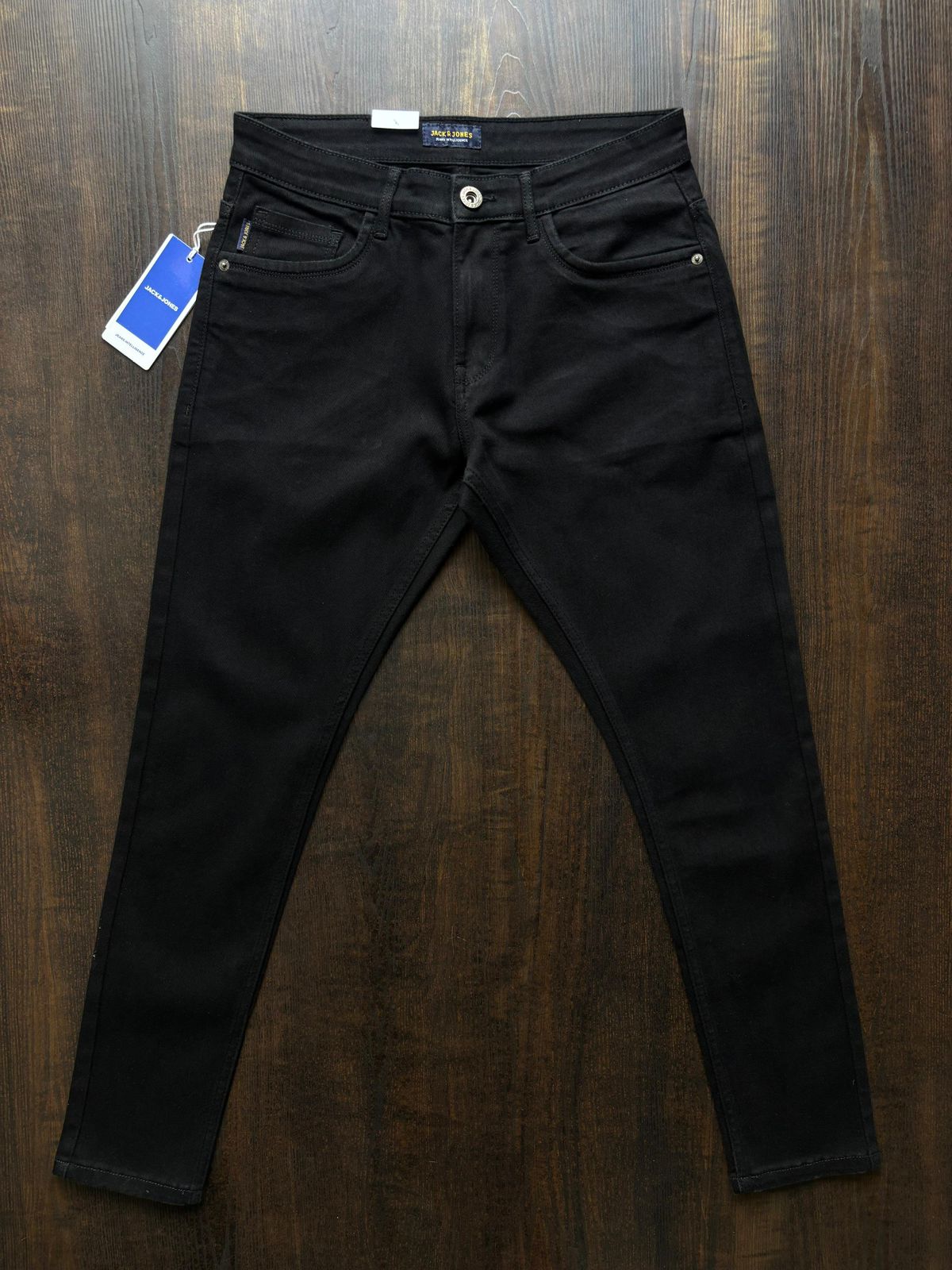 JACK & JONES